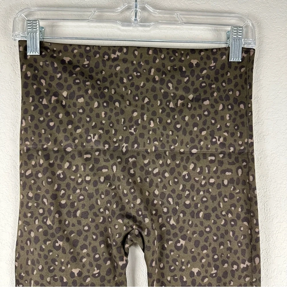 Spanx Green Brown Cheetah Print Look At Me Now Seamless Leggings Size Large